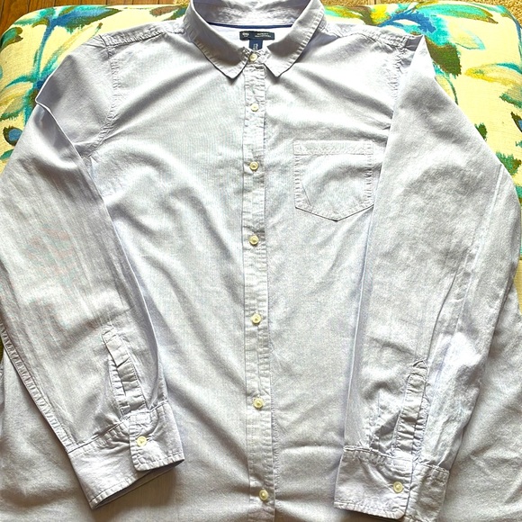 4 blouses in blue colors Eden and Olivia, Gap, J. Crew, and Lucky Brand - Picture 3 of 9